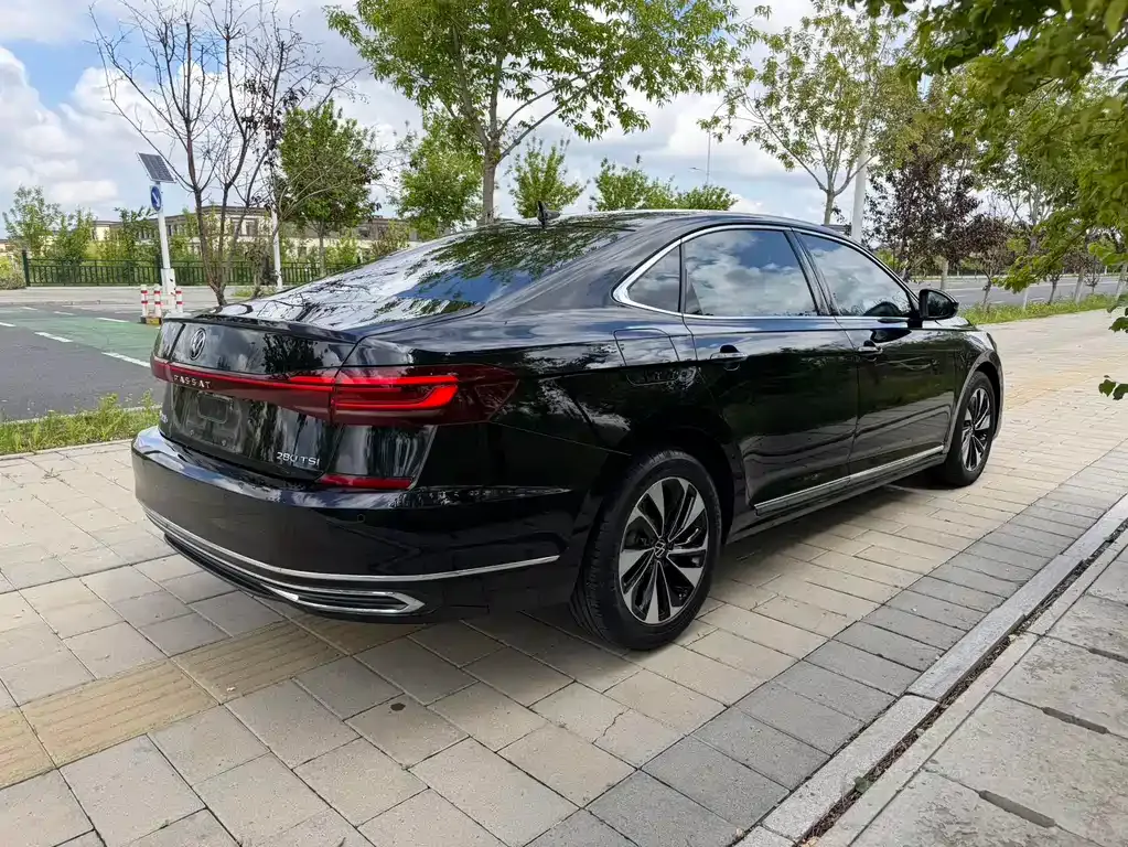 Volkswagen Passat — фото 4