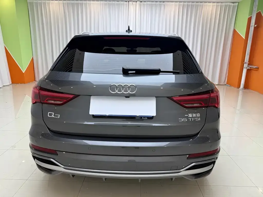 Audi Q3 — фото 6