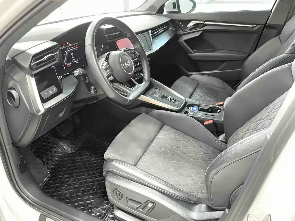 Audi A3 — фото 10