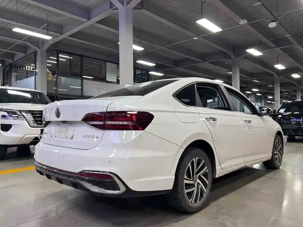 Volkswagen Lavida 2024 из CN, фото 2