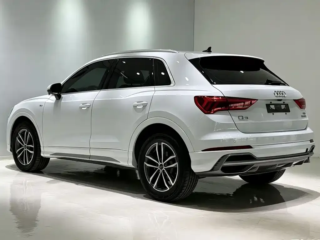 Audi Q3 — фото 5