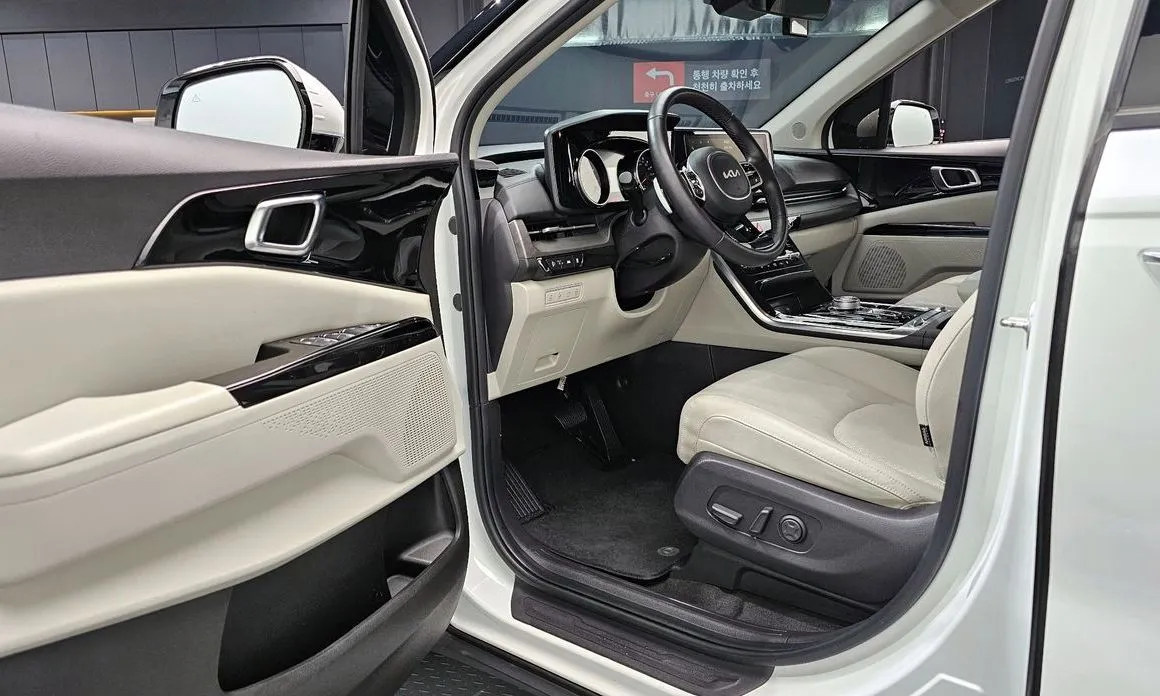 Kia Carnival 2023 из KR, фото 7