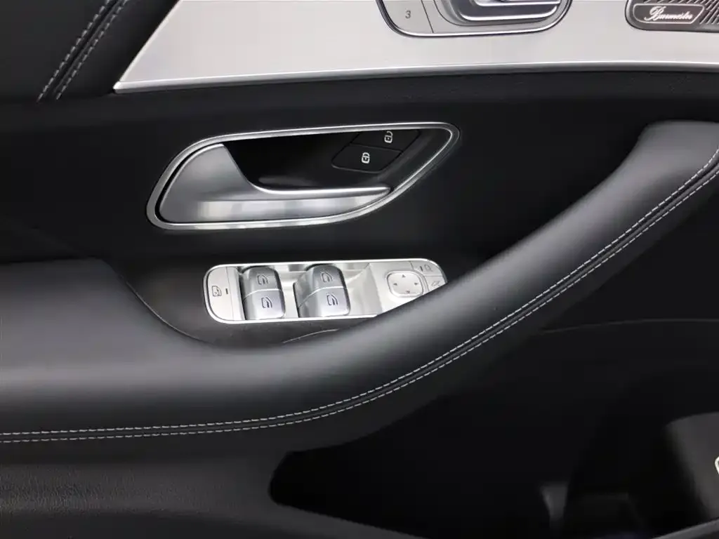 Mercedes-Benz GLE AMG — фото 5