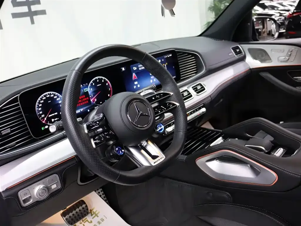Mercedes-Benz GLE AMG — фото 7