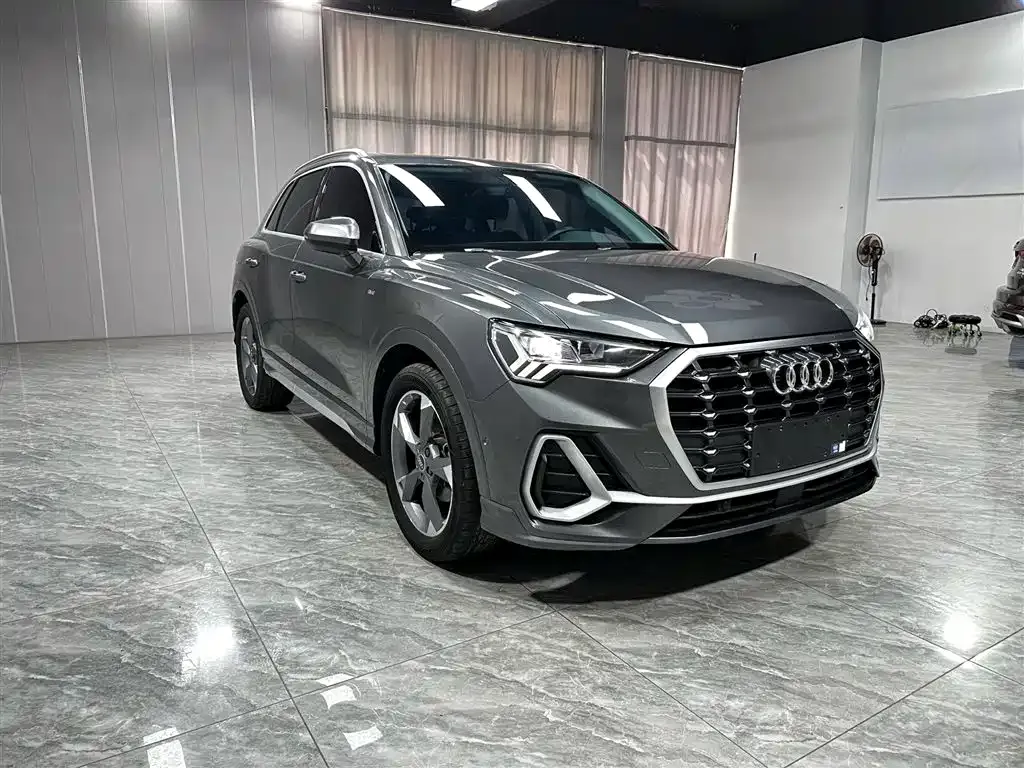 Audi Q3 — фото 10