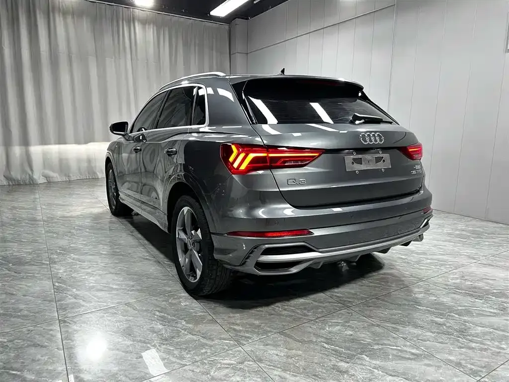 Audi Q3 — фото 6