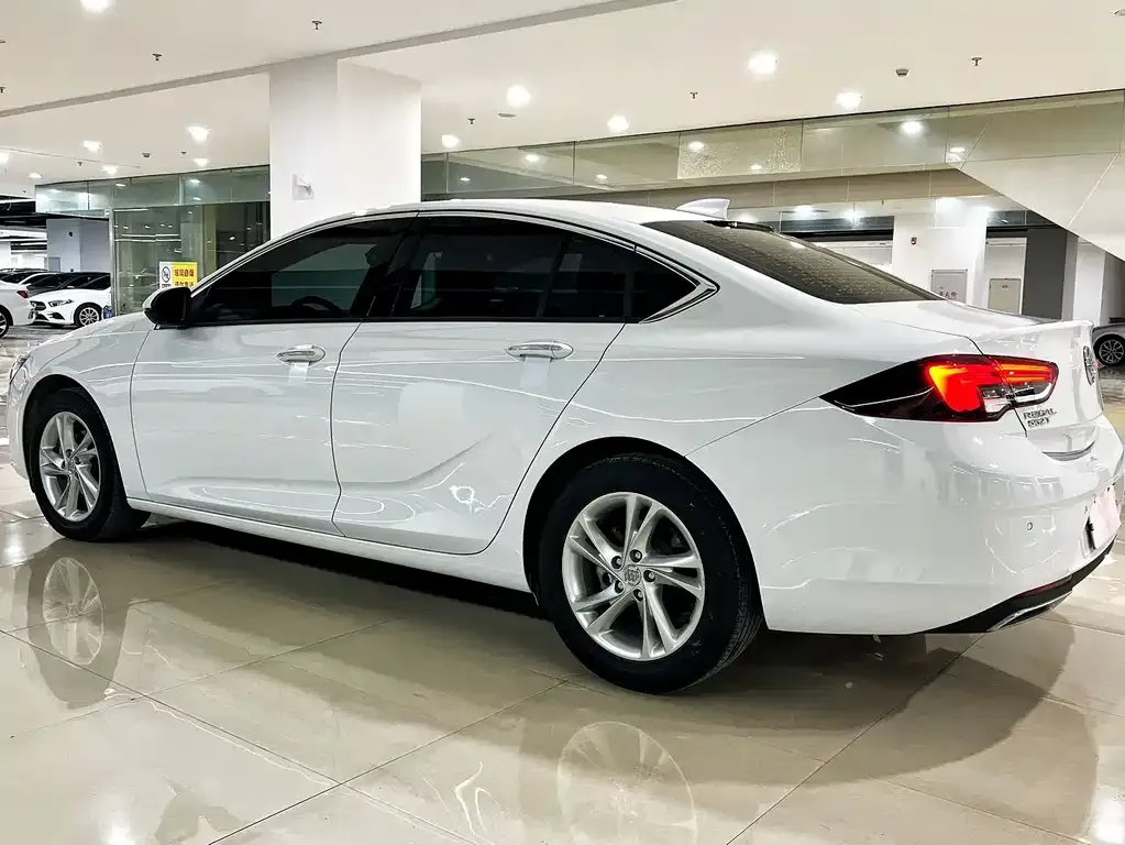 Buick Regal — фото 6