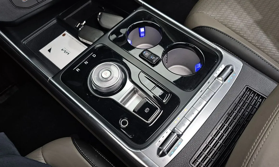 Kia Carnival 2025 из KR, фото 6