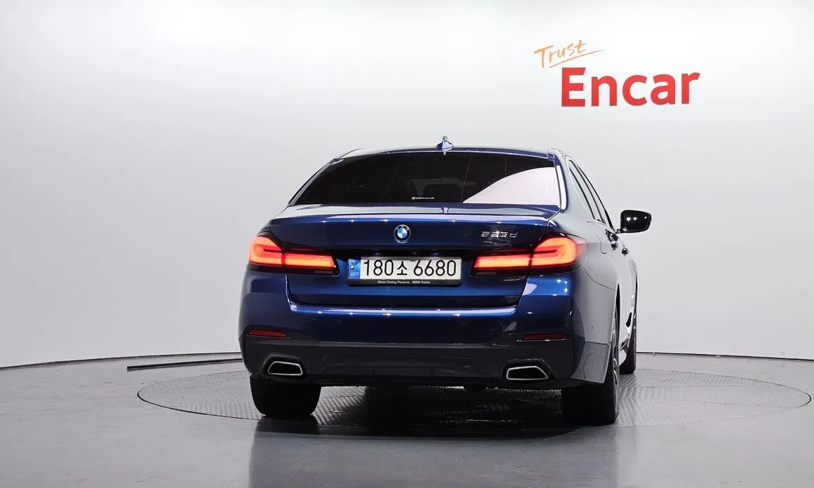 BMW 5-Series 2021 из KR, фото 4