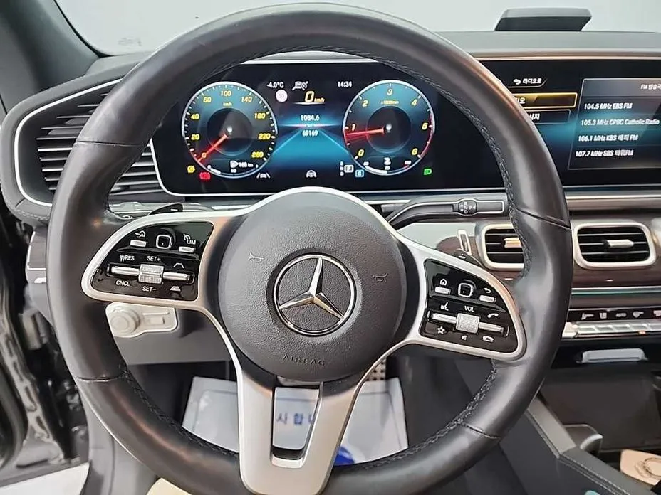 Mercedes-Benz GLE-Class — фото 10