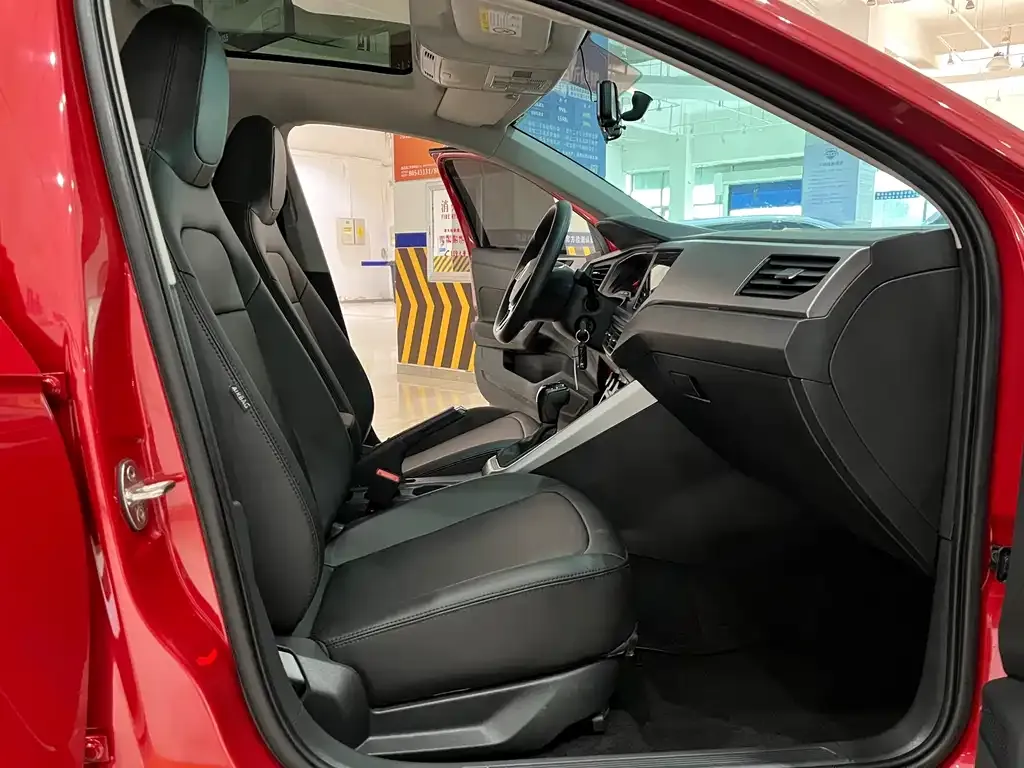 Volkswagen Polo 2021 из CN, фото 2