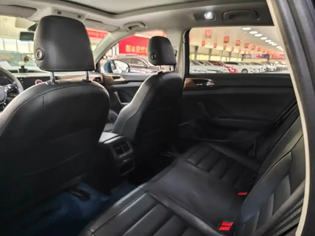 Volkswagen Tharu 2021 из CN, фото 6