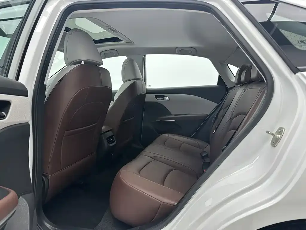 Chevrolet Monza 2023 из CN, фото 7