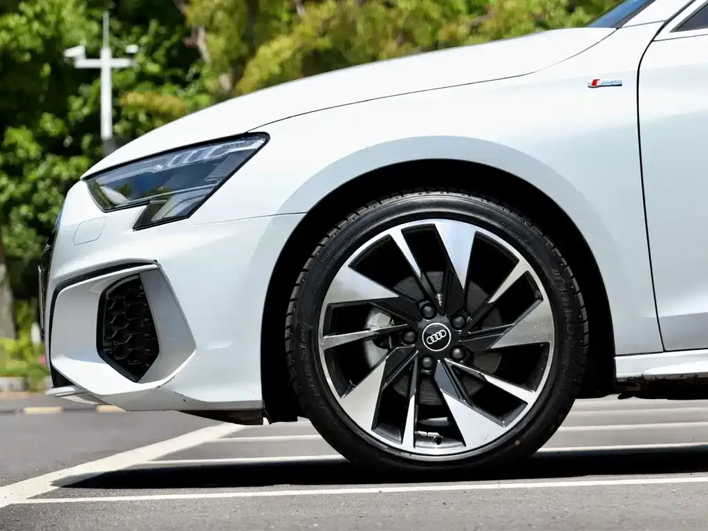 Audi A3 2022 из CN, фото 2