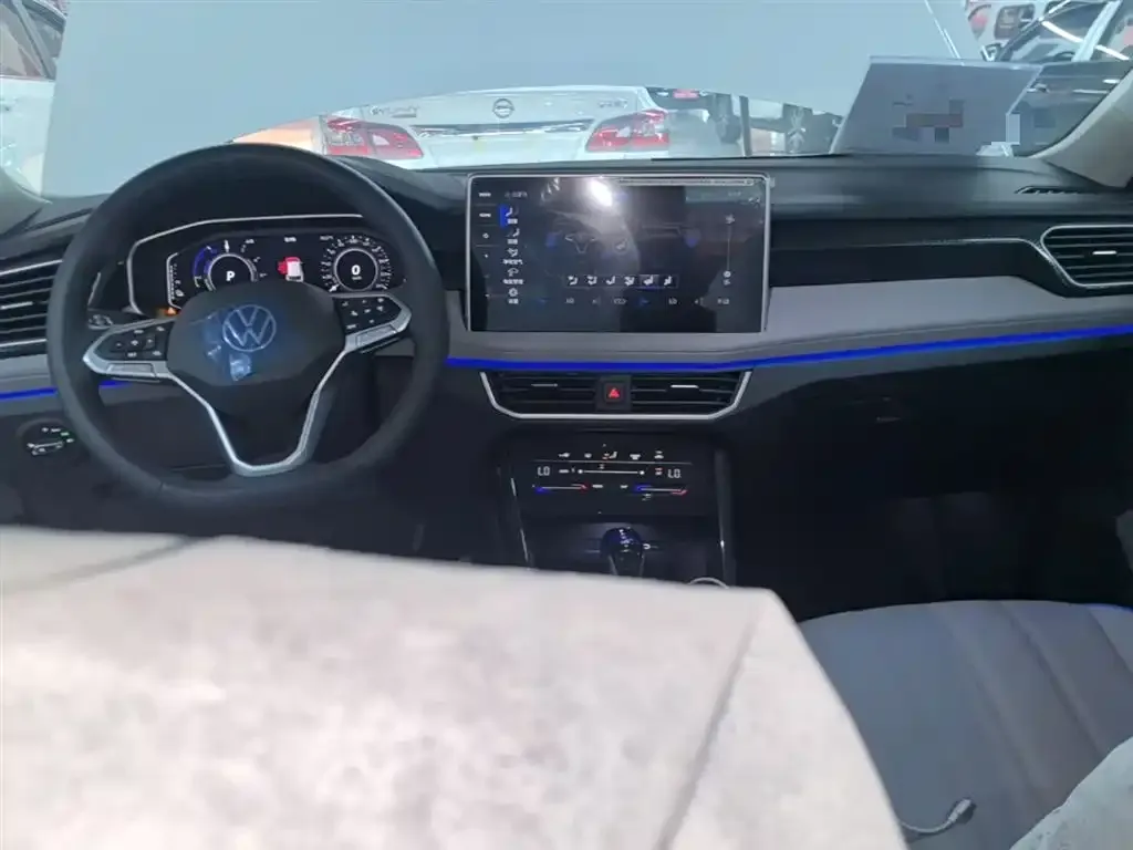Volkswagen 探岳 PHEV 2024 из CN, фото 2