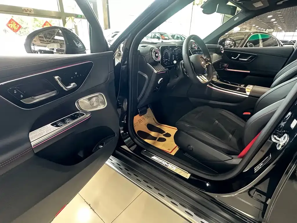 Mercedes-Benz GLC AMG — фото 9