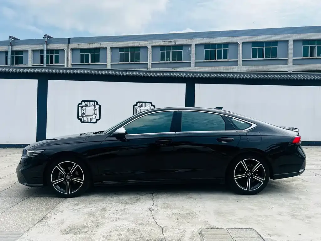 Honda Inspire — фото 2