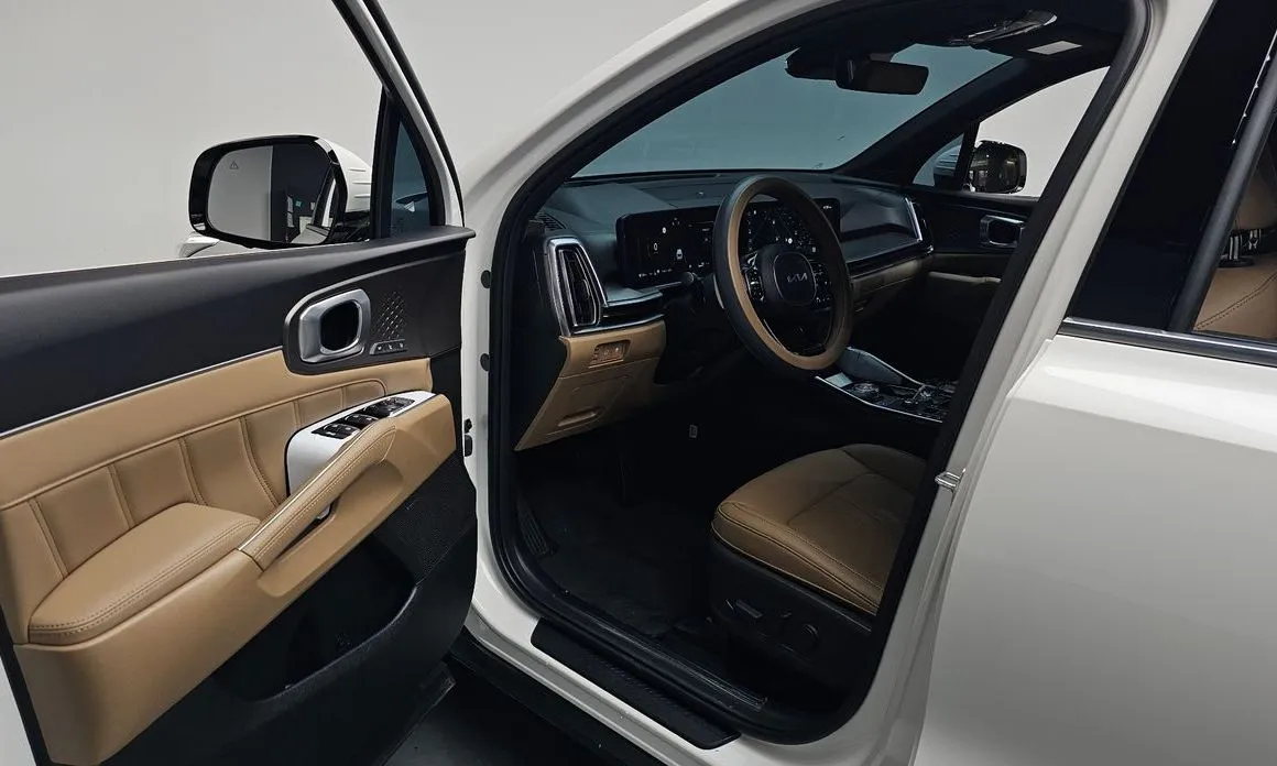 Kia Sorento — фото 7