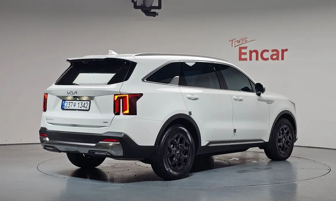 Kia Sorento — фото 4