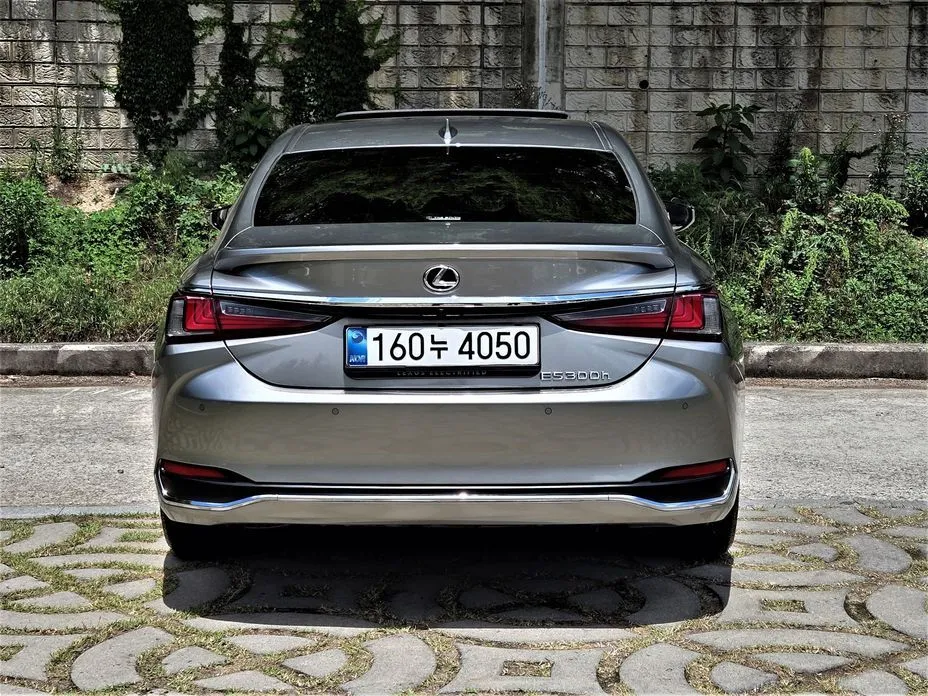 Lexus ES 2026 из KR, фото 8