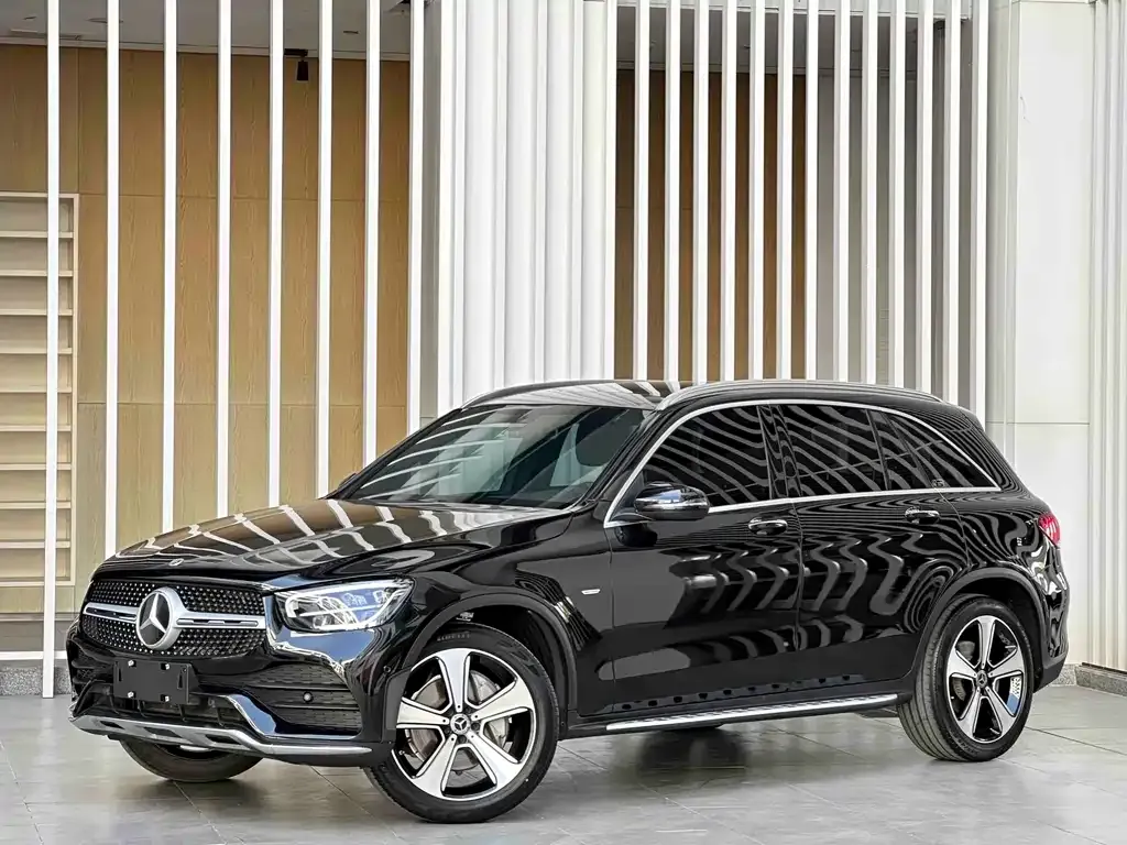 Mercedes-Benz GLC — фото 1