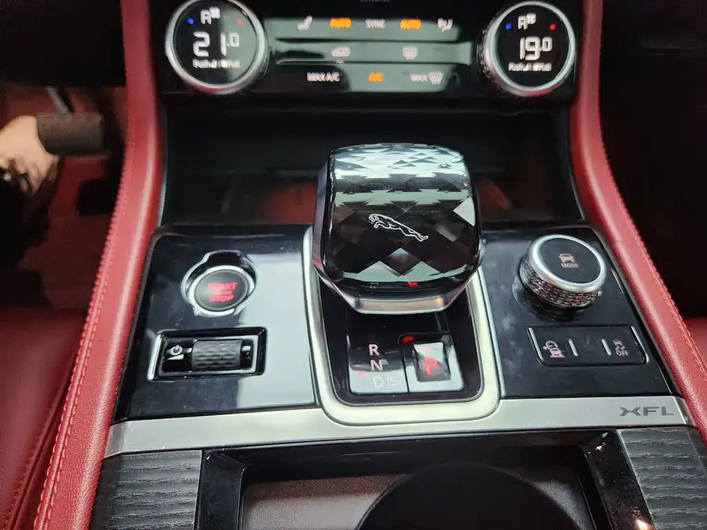 Jaguar XFL 2023 из CN, фото 4