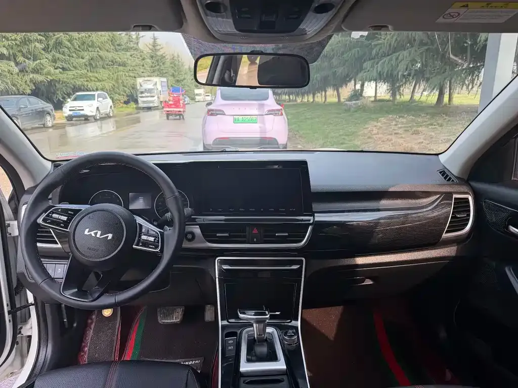 Kia KX3 2021 из CN, фото 2
