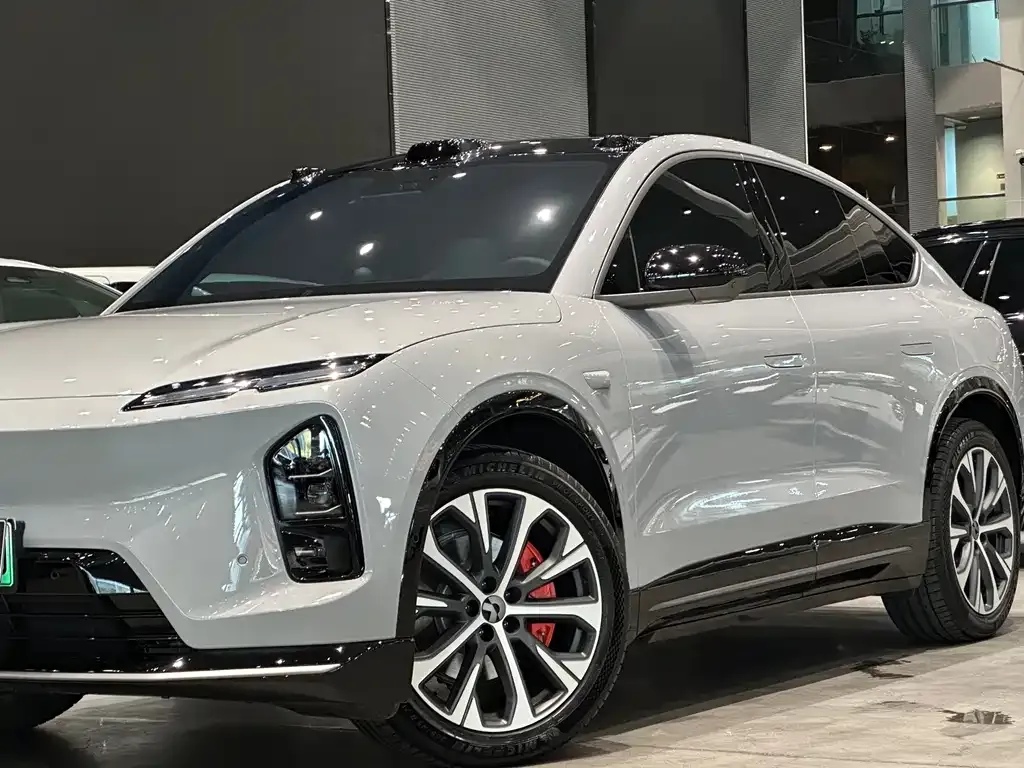 NIO EC6 — фото 7