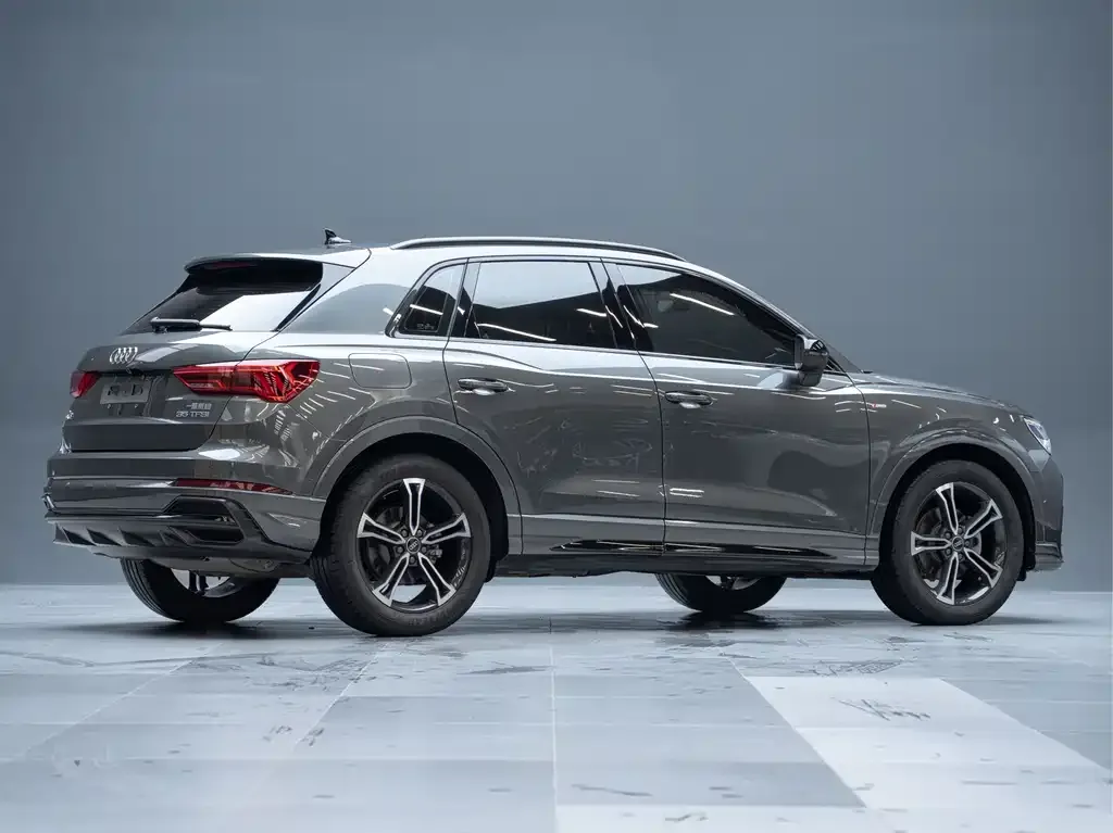 Audi Q3 — фото 6