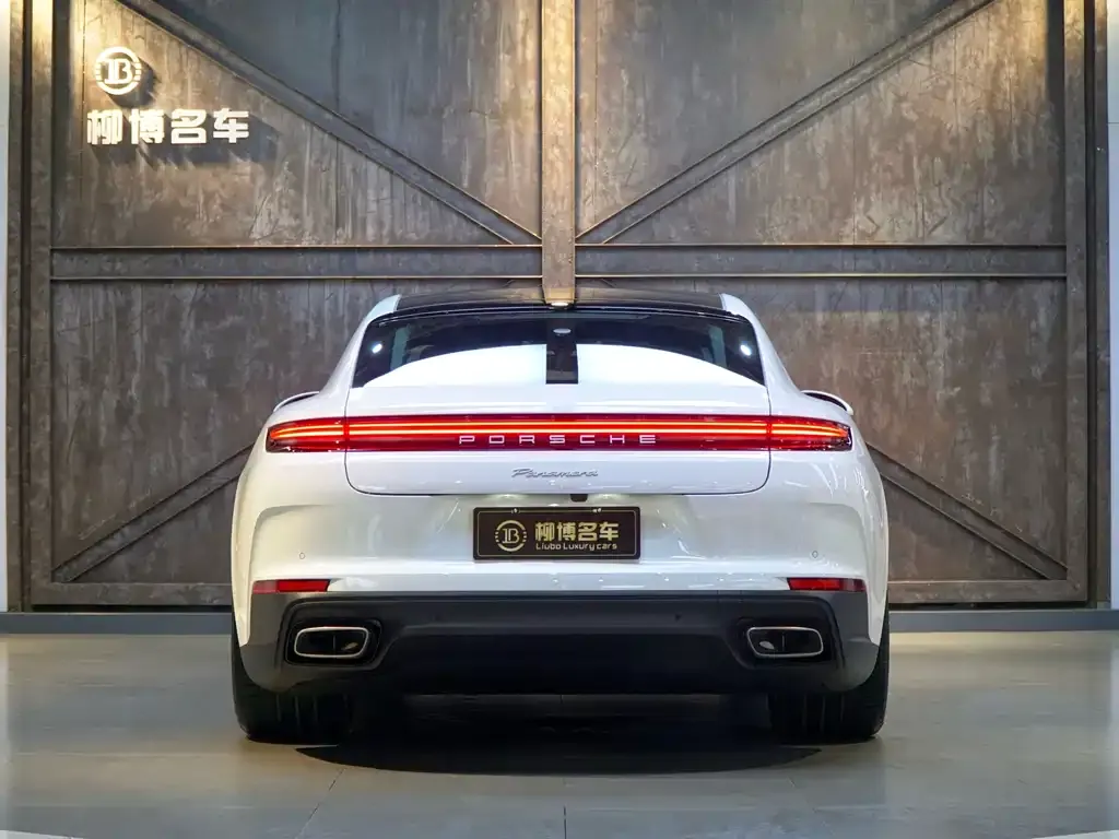 Porsche Panamera — фото 10