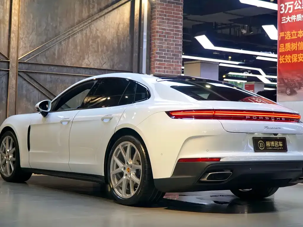 Porsche Panamera — фото 9