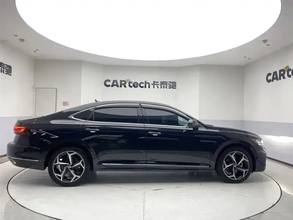 Volkswagen Passat — фото 5