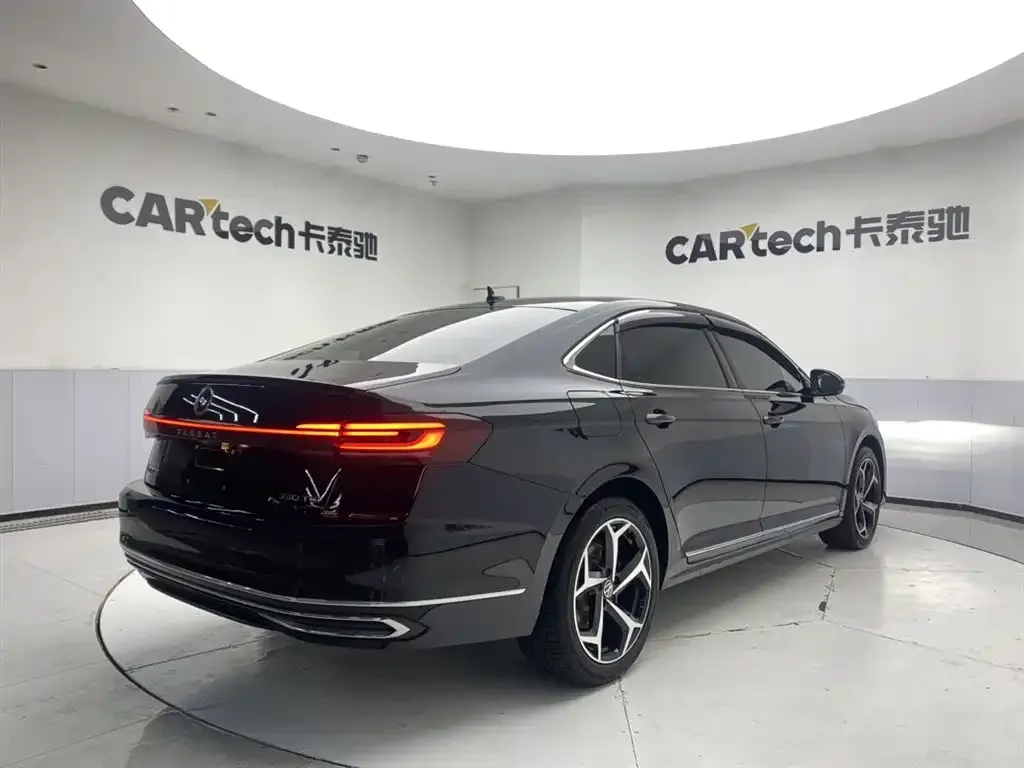 Volkswagen Passat — фото 3