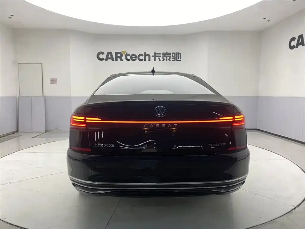 Volkswagen Passat — фото 10