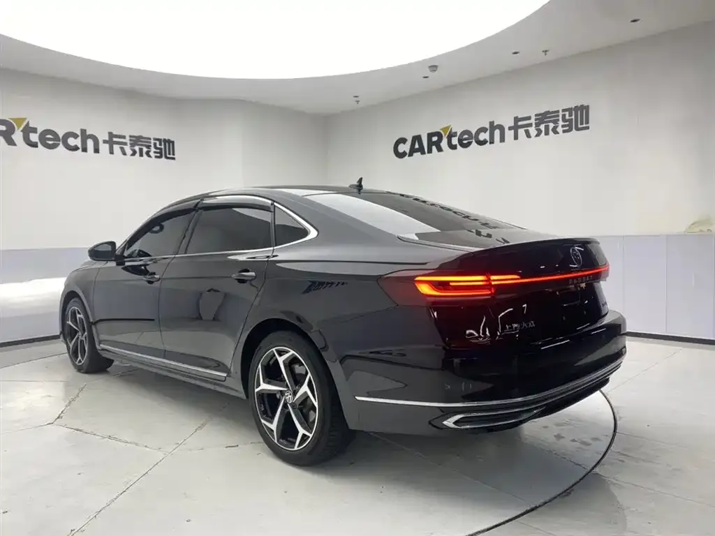 Volkswagen Passat — фото 2