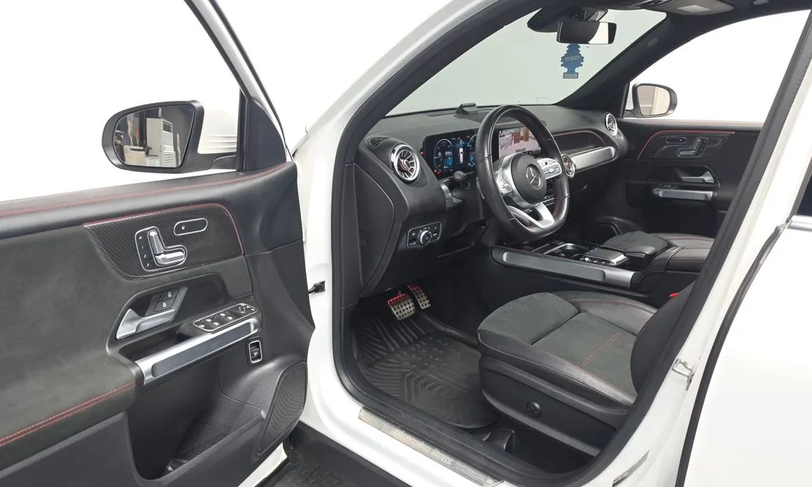 Mercedes-Benz GLB-Class — фото 10