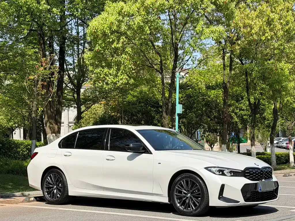 BMW 3 Series — фото 1