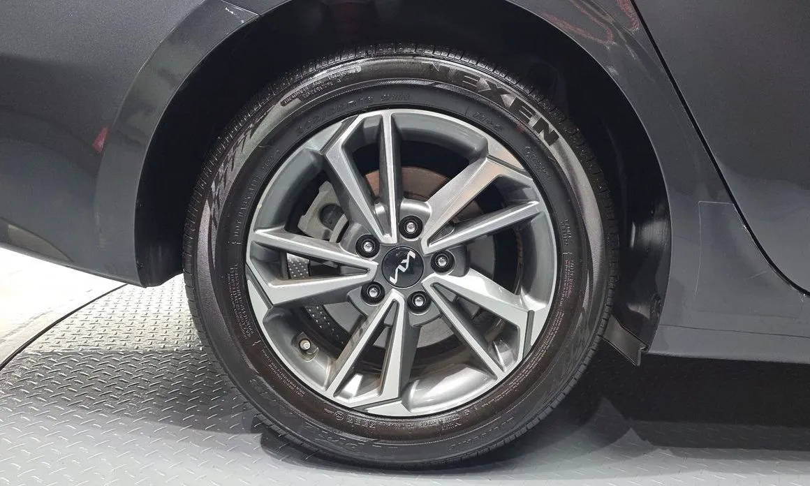 Kia K3 2022 из KR, фото 10