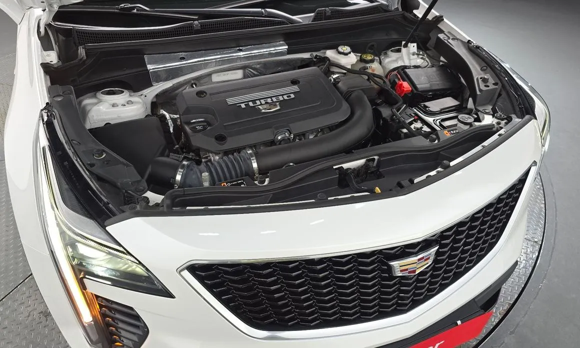 Cadillac XT4 2023 из KR, фото 5