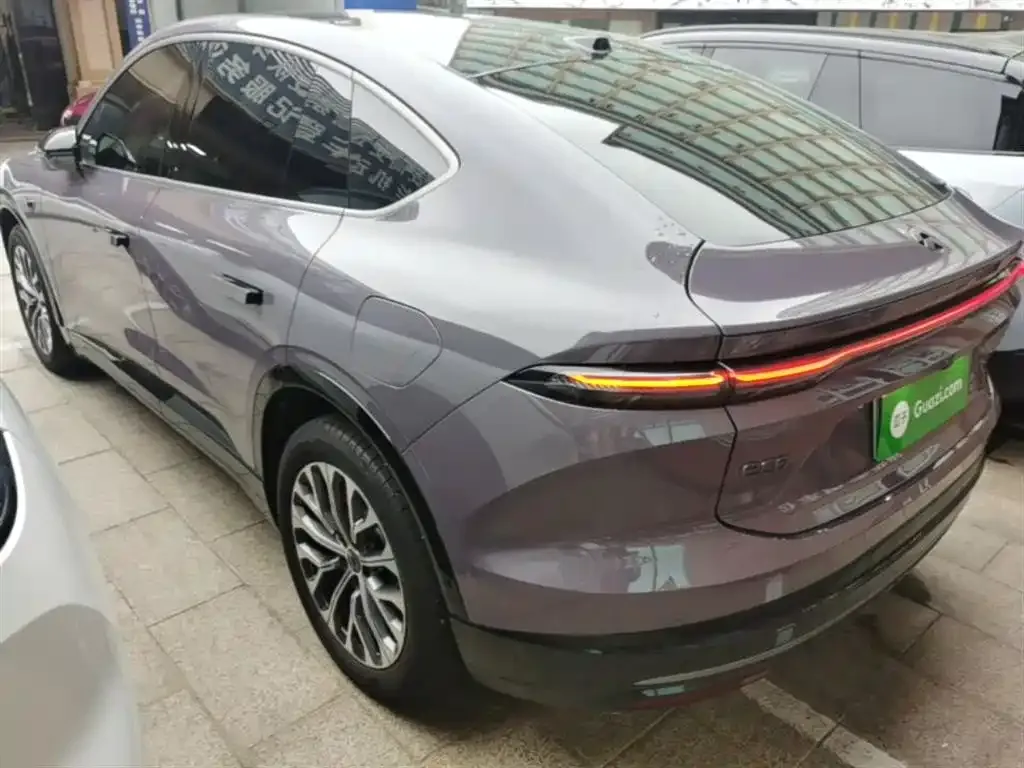 NIO EC6 — фото 10