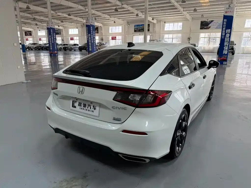 Honda Civic — фото 8