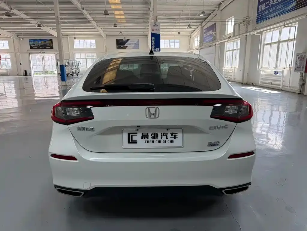 Honda Civic — фото 10