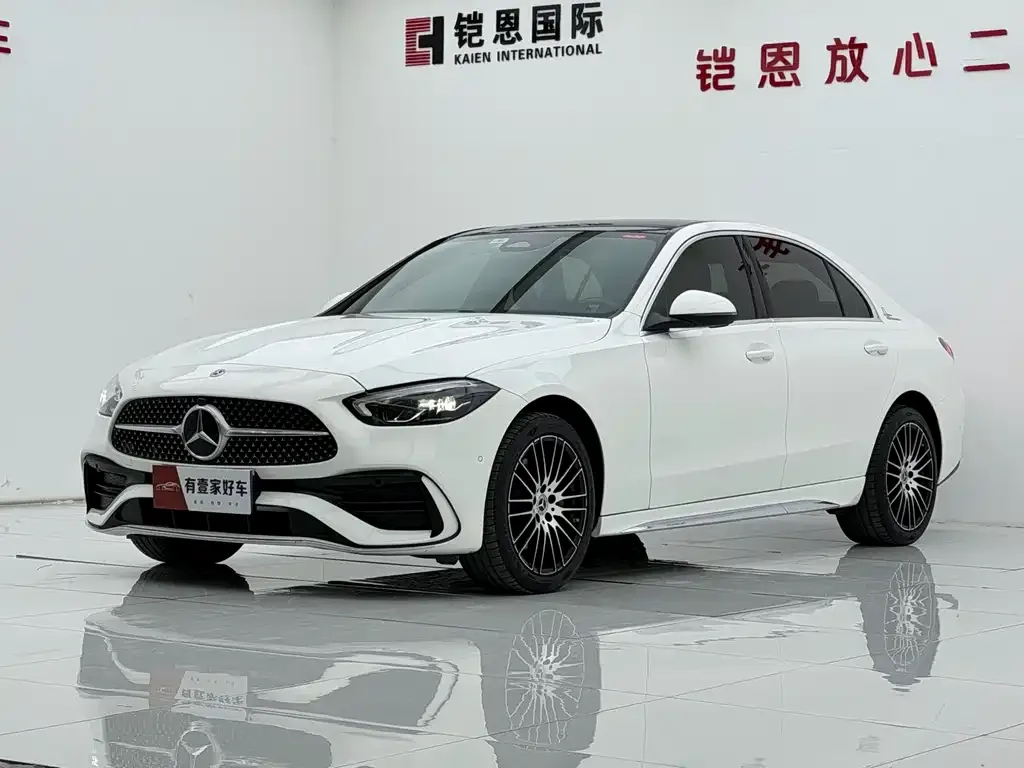 Mercedes-Benz C-Class — фото 1