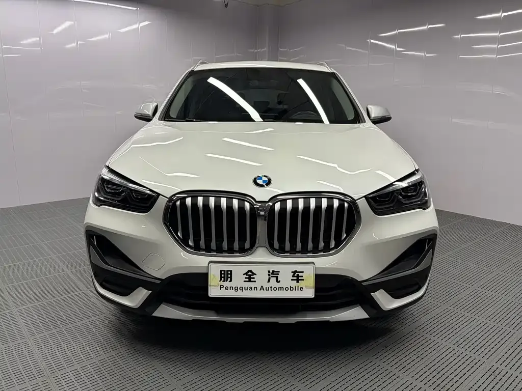 BMW X1 — фото 10