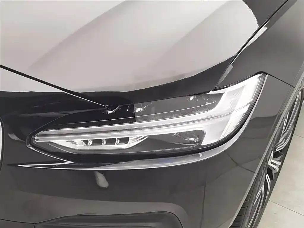 Volvo S90 — фото 2