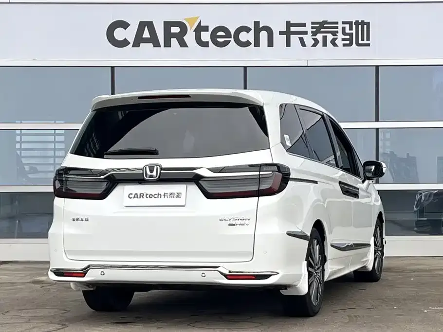 Honda Elysion 2022 из CN, фото 8