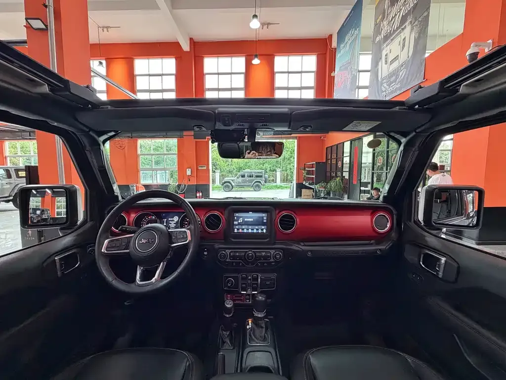 Jeep Wrangler — фото 3