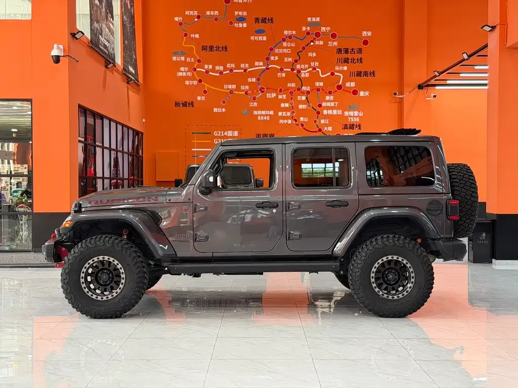 Jeep Wrangler — фото 10