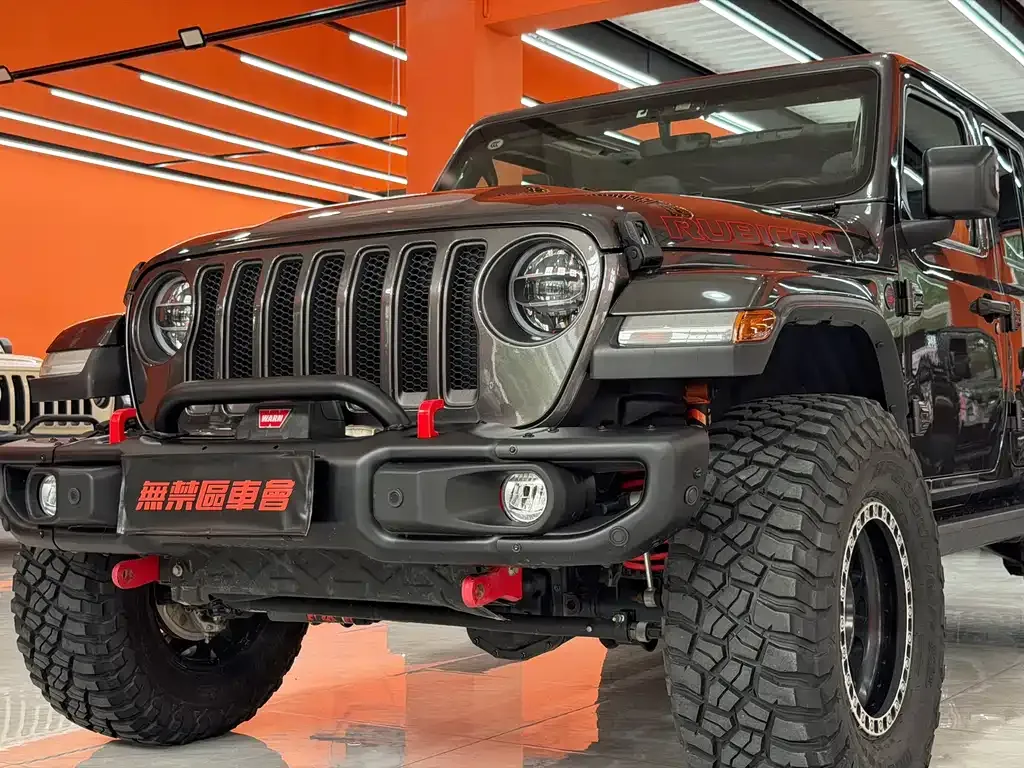 Jeep Wrangler — фото 8