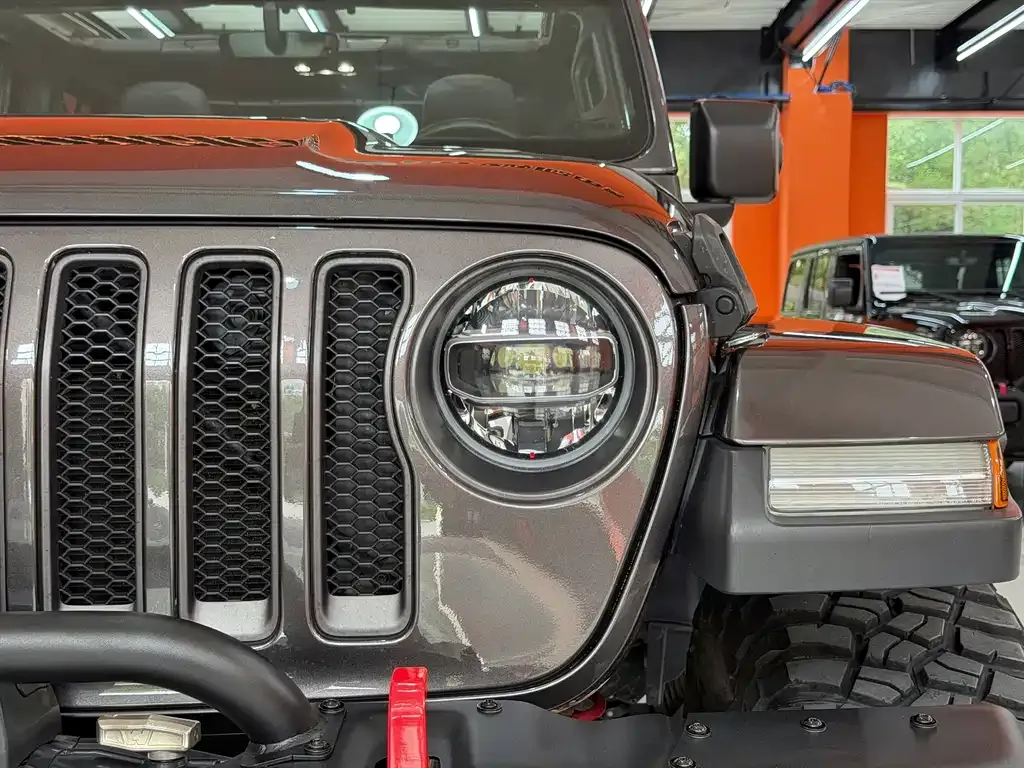 Jeep Wrangler — фото 6